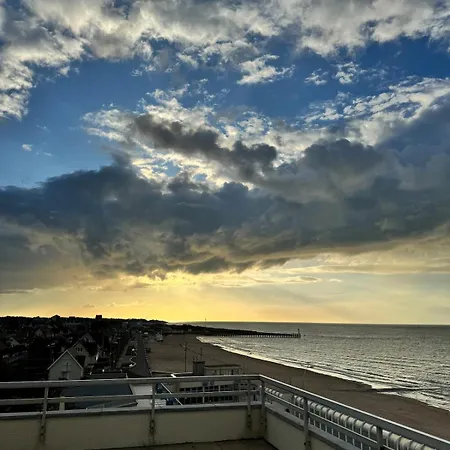 L'echappee Marine - Vu * Courseulles-sur-Mer